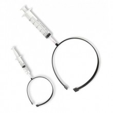 KAFAYA GEÇEN ŞIRINGA